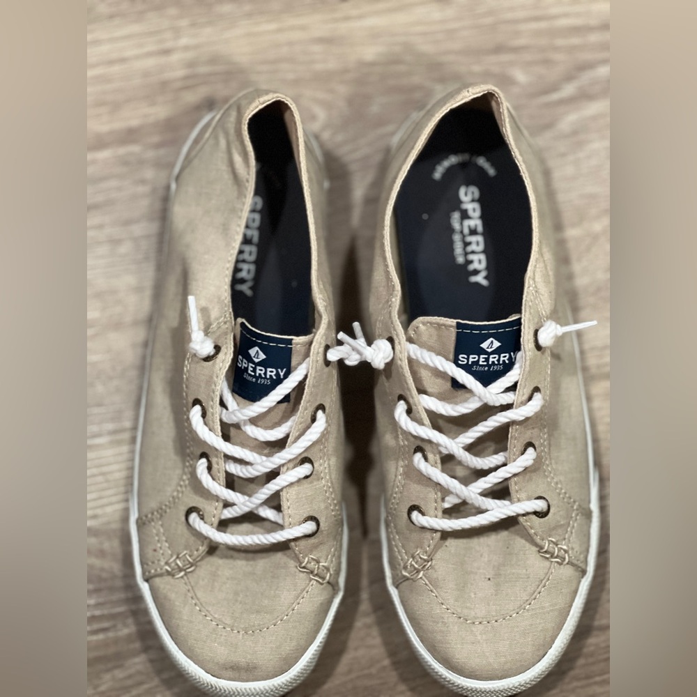 Sperry Beige Canvas Shoes with White Laces Used Size 8